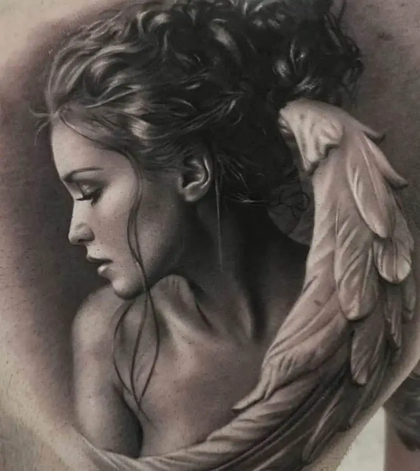 tökéletes angyal tetoválás