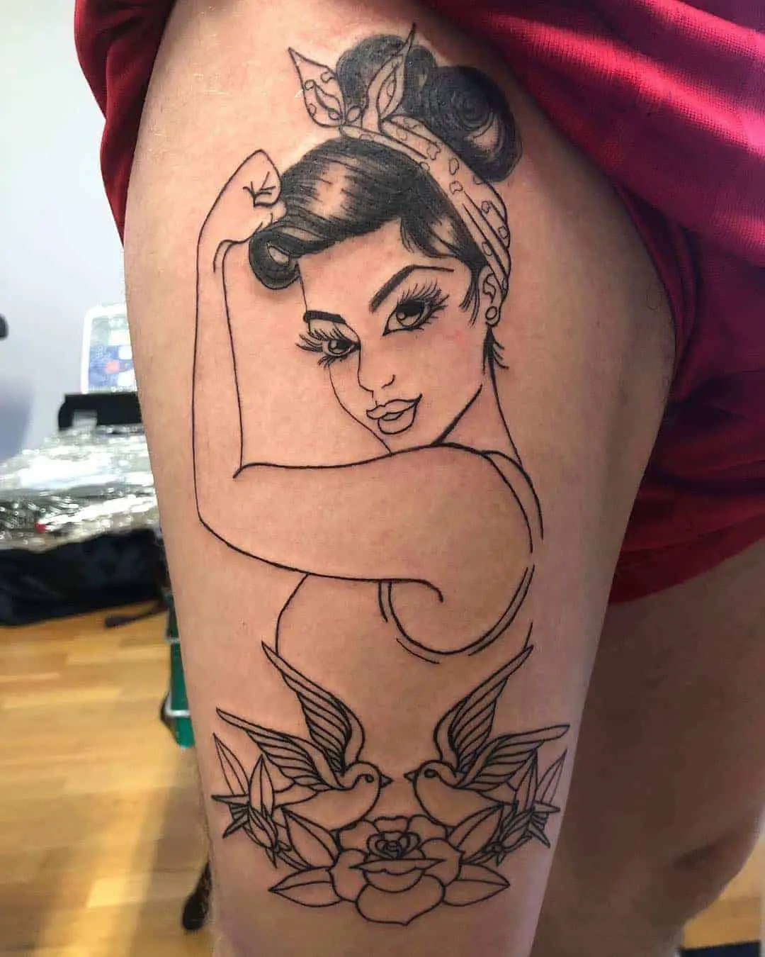 Pin-up Girl tetoválás (12)