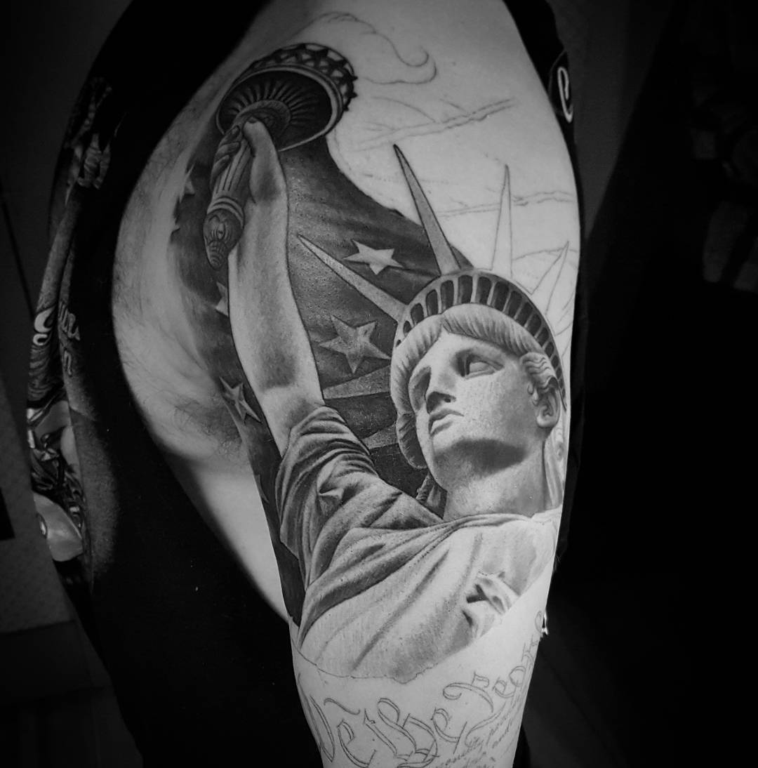 Szabadság-szobor Tetoválás (13)
