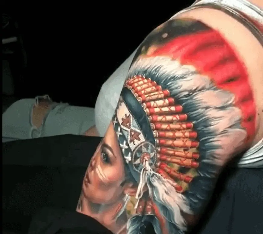 indián nő tetoválás