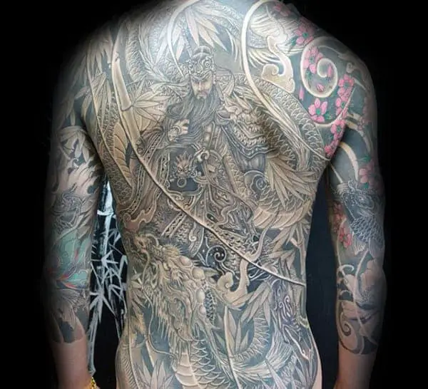 Japán sárkány tetoválás hát