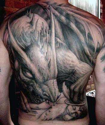 telje hát sárkány tetoválás