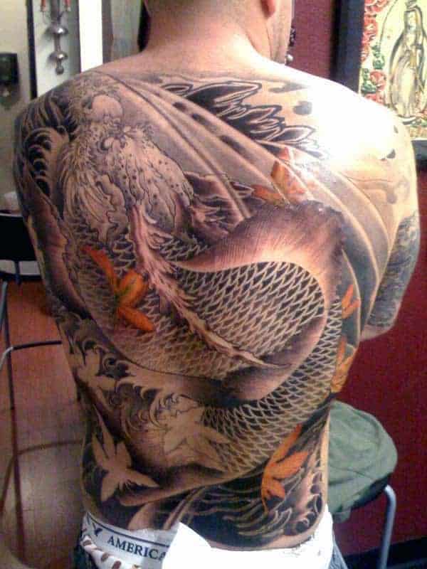 hát sárkány tetoválás