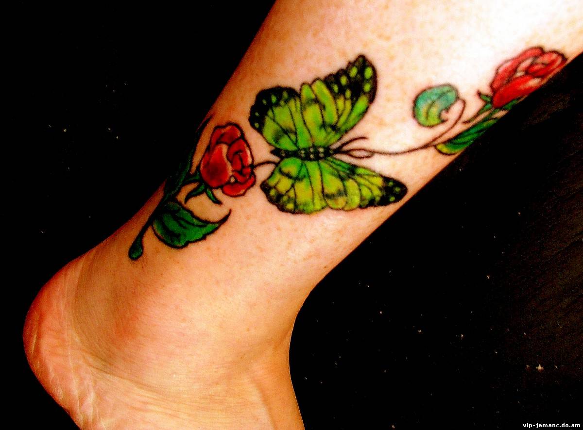 zöld lepke tetoválás