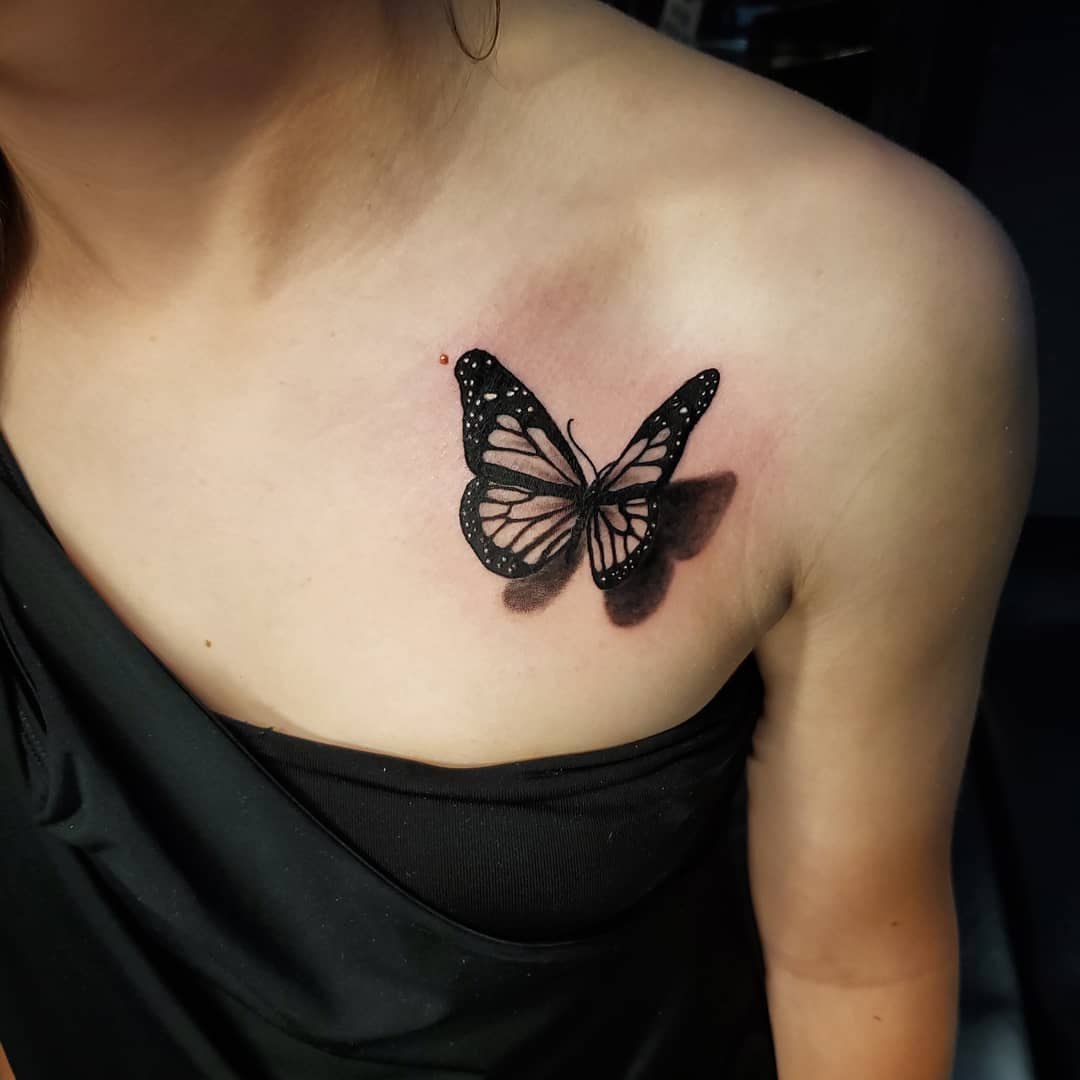 3D fekete pillangó tetoválás