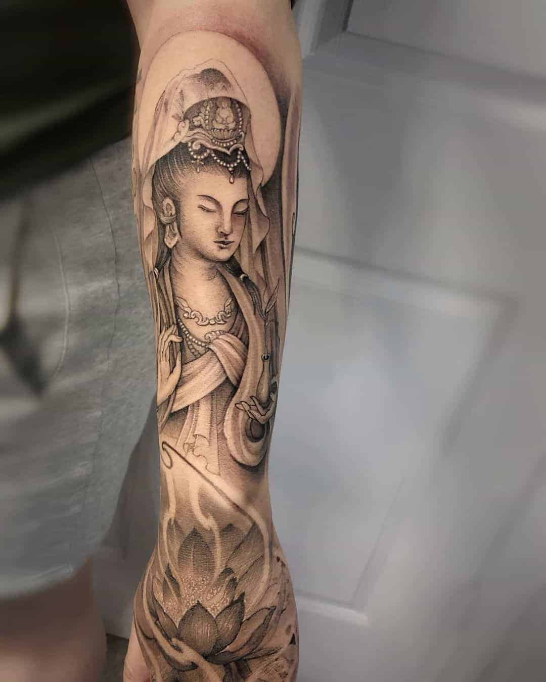 buddha tetoválás alkarra