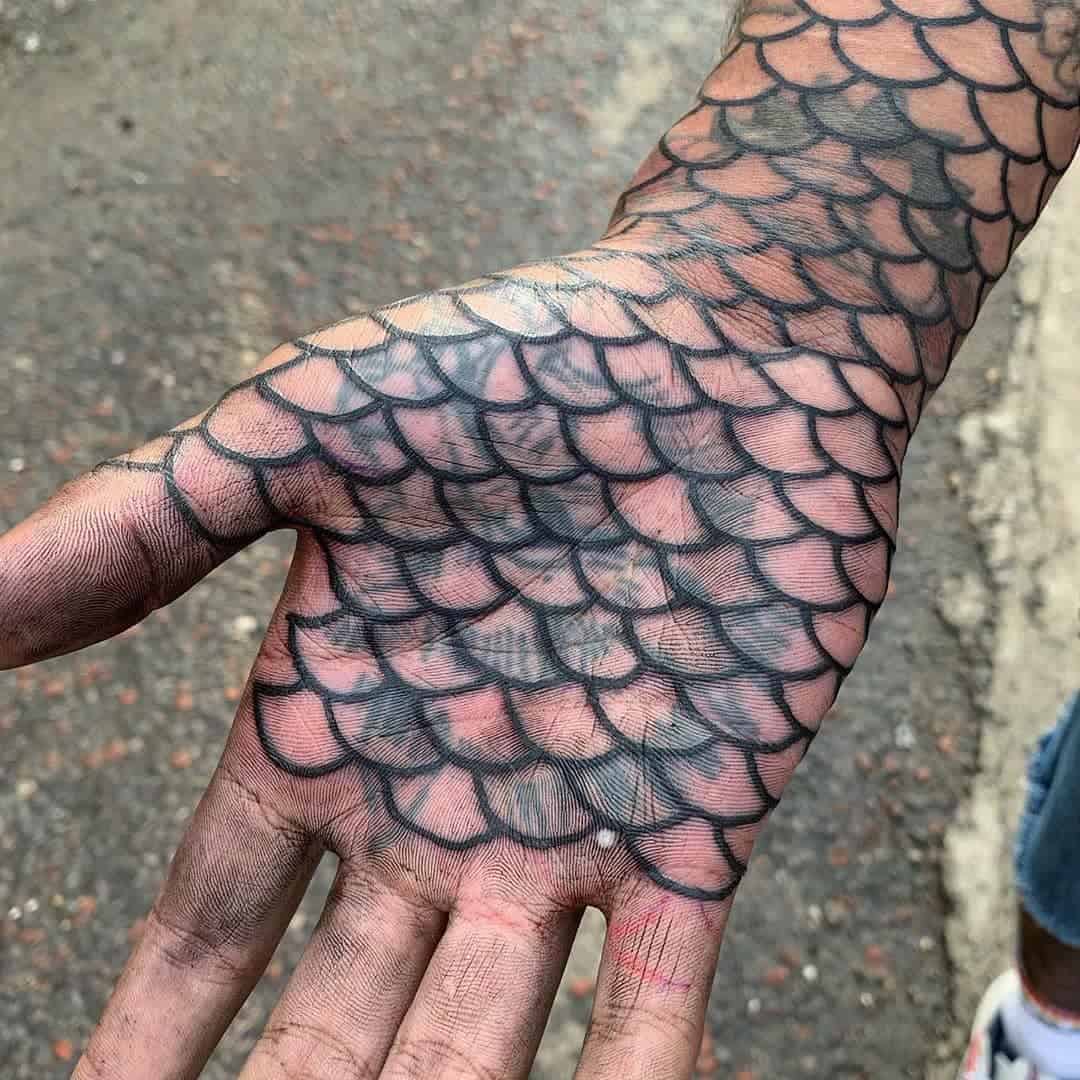 Pikkely tetoválás