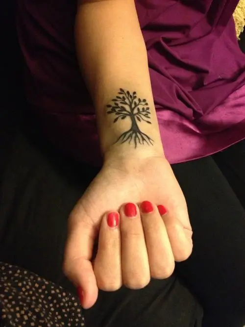 kicsi fa tetoválás