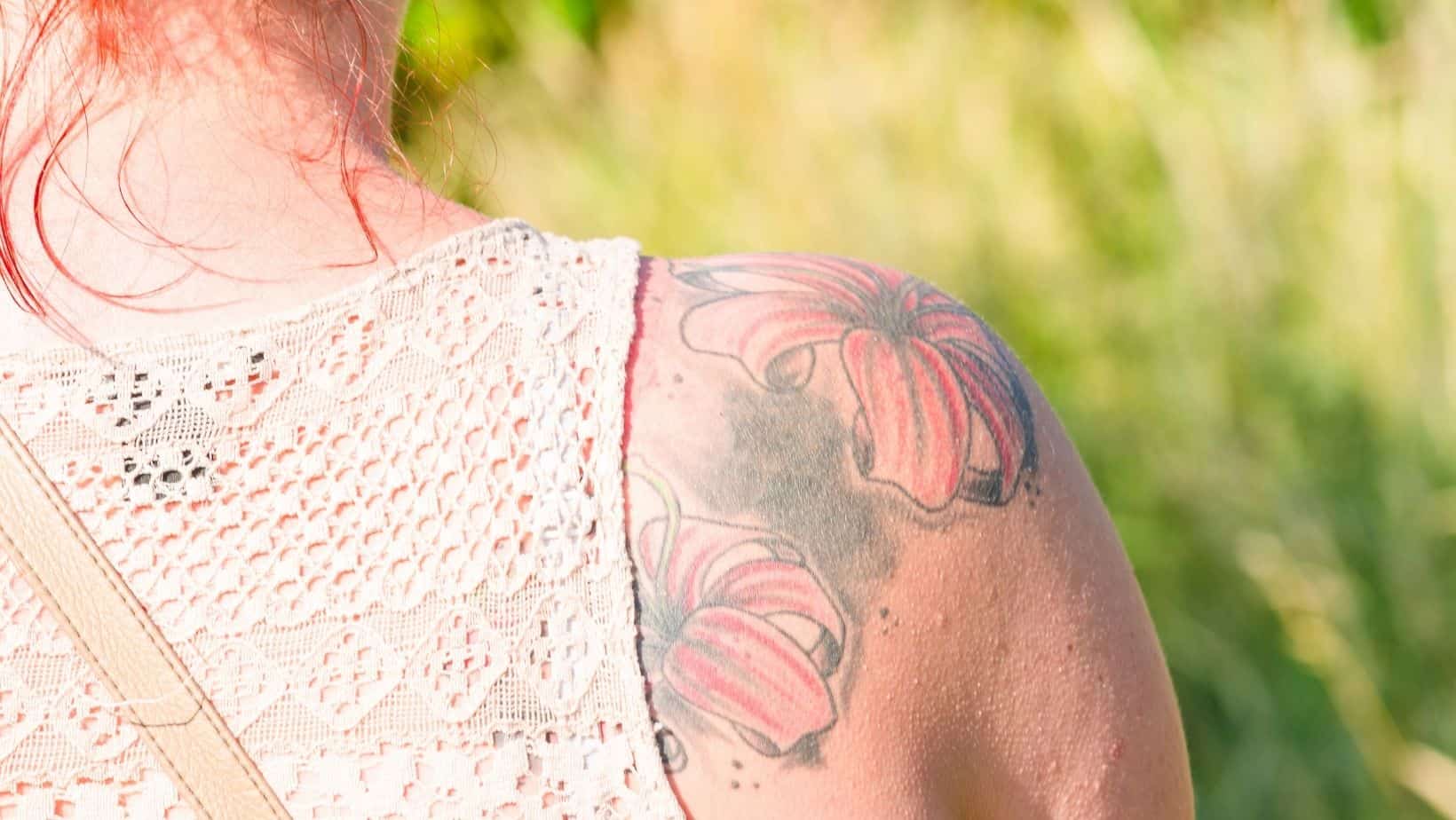virág tetoválás