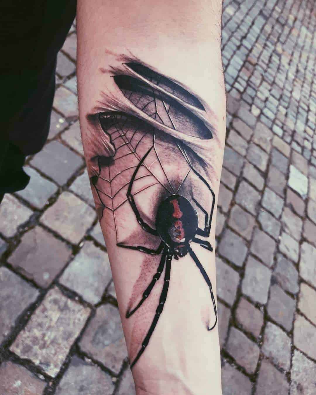 fekete özvegy tetoválás