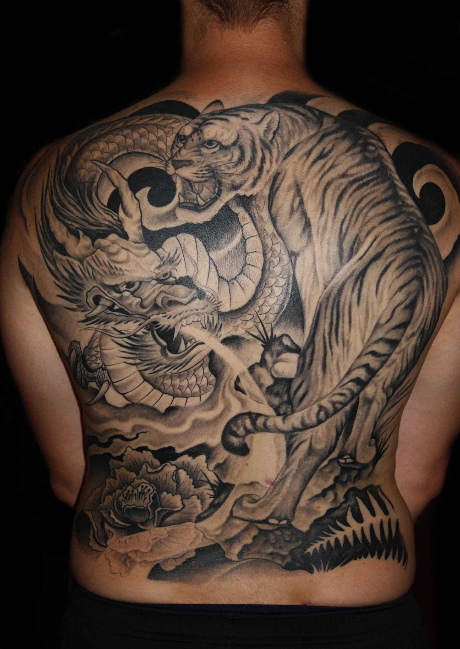 tigris sárkány tetoválás