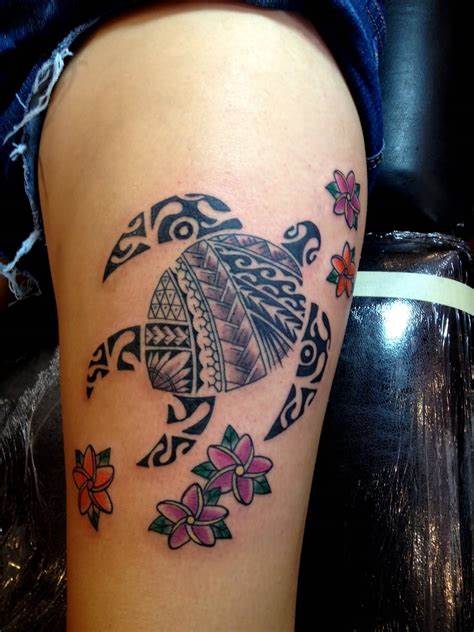 törzsi teknős tetoválás