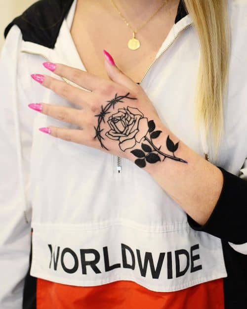 kézfej tattoo rózsa