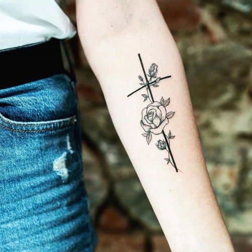 Belső női alkar tetoválás