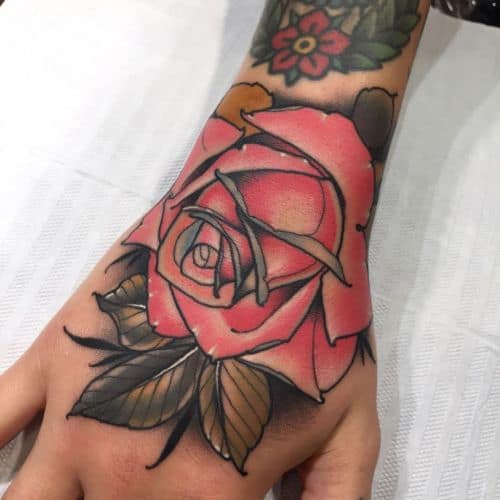 rózsa kézen