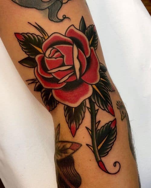 rózsa tetoválás