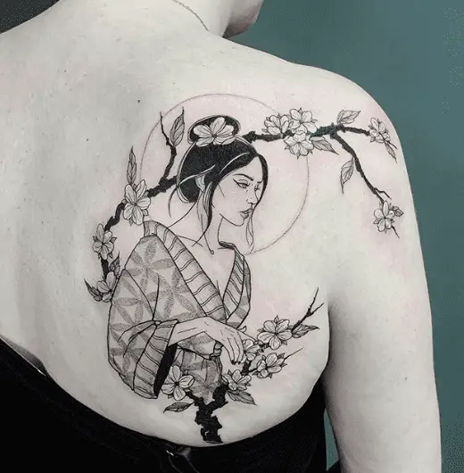 cseresznyevirág tetoválás háton